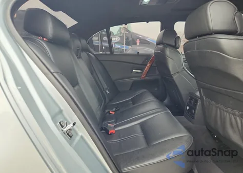 2007 BMW M5 z USA, uszkodzony, nr VIN WBSNB93557CX07317